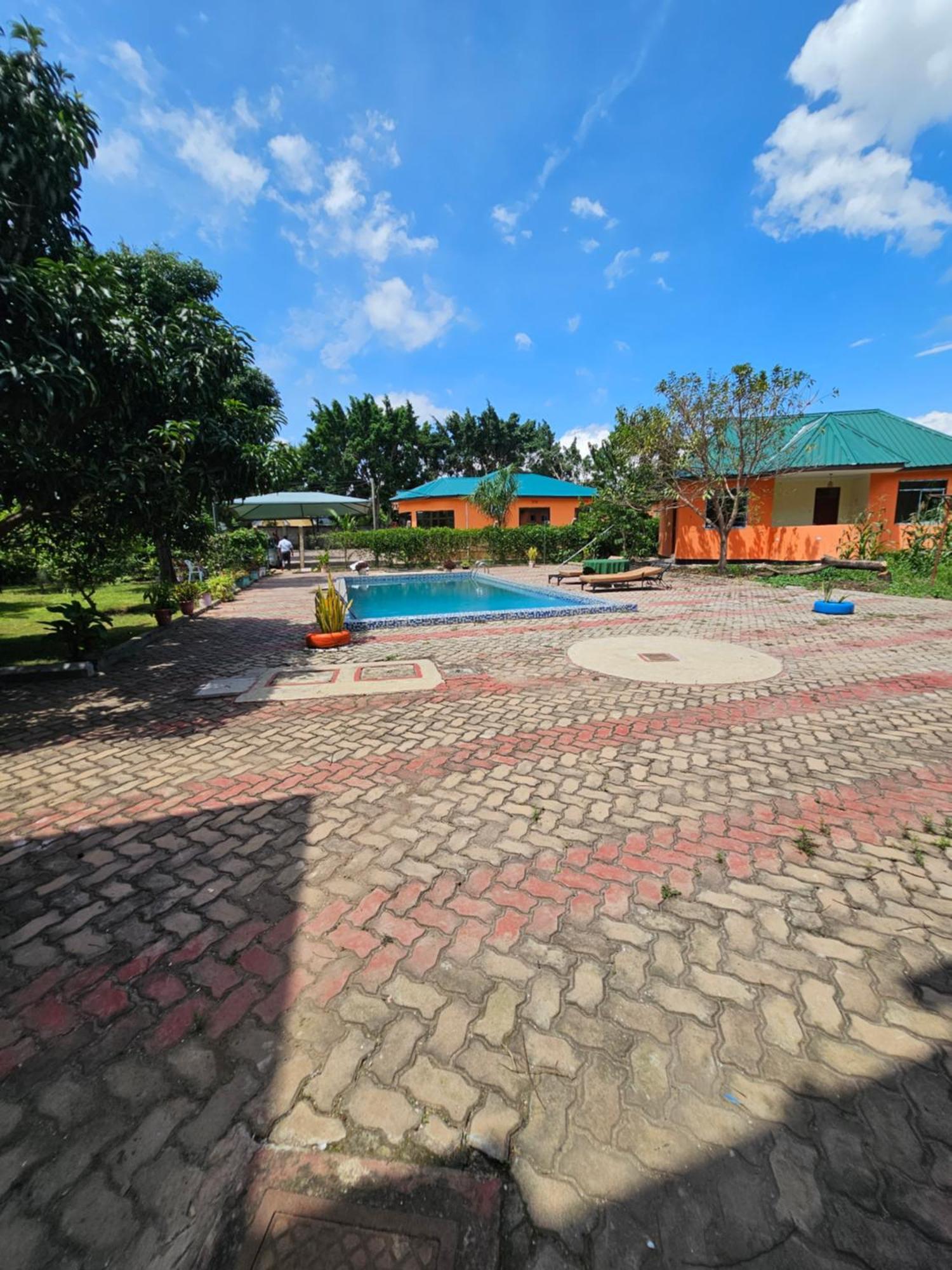 B-More Comfort Stay Boma la Ngombe Luaran gambar