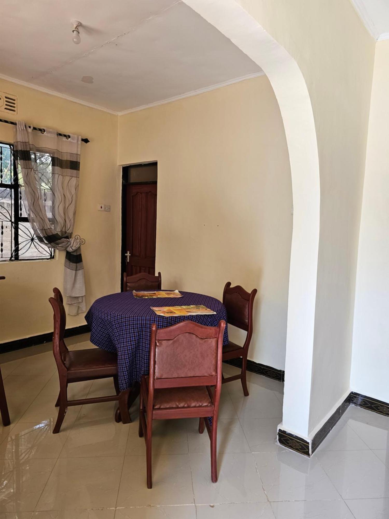 B-More Comfort Stay Boma la Ngombe Luaran gambar