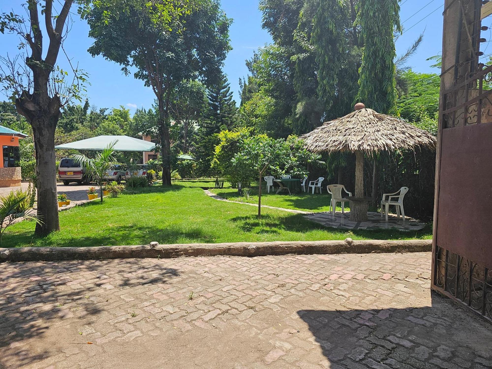 B-More Comfort Stay Boma la Ngombe Luaran gambar