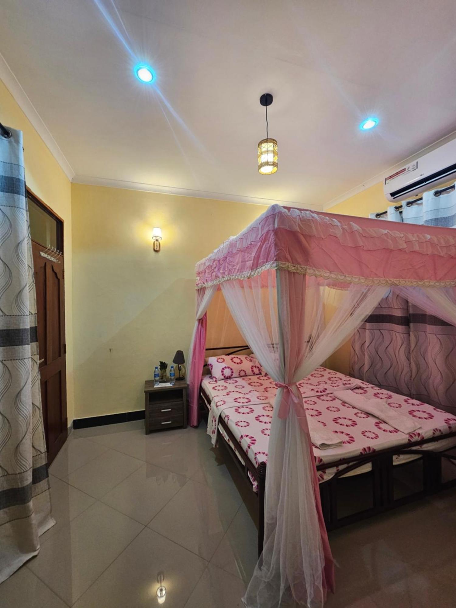 B-More Comfort Stay Boma la Ngombe Luaran gambar