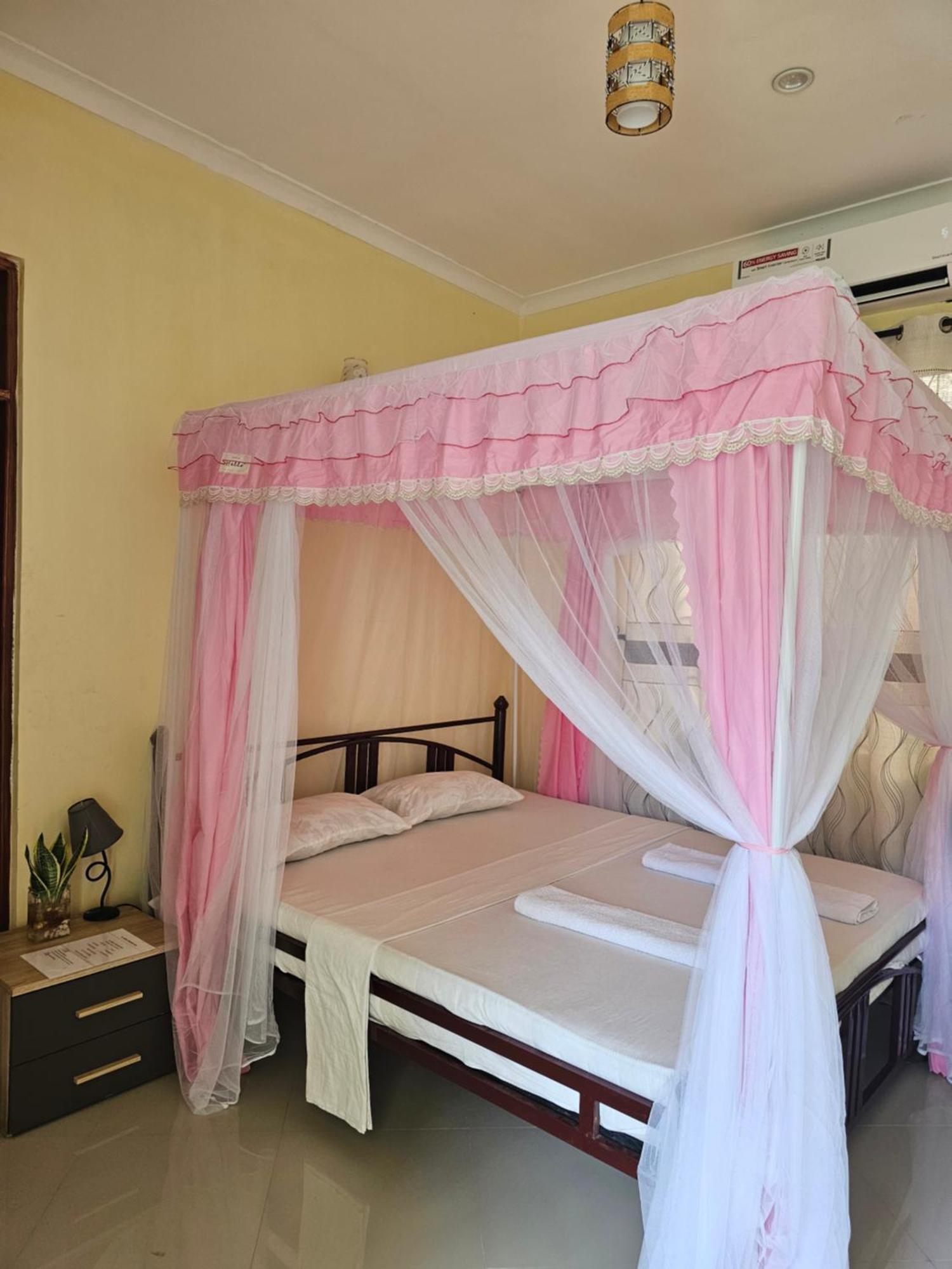 B-More Comfort Stay Boma la Ngombe Luaran gambar